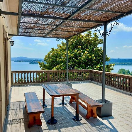 Terrazza Mirabella Διαμέρισμα Gavirate Εξωτερικό φωτογραφία